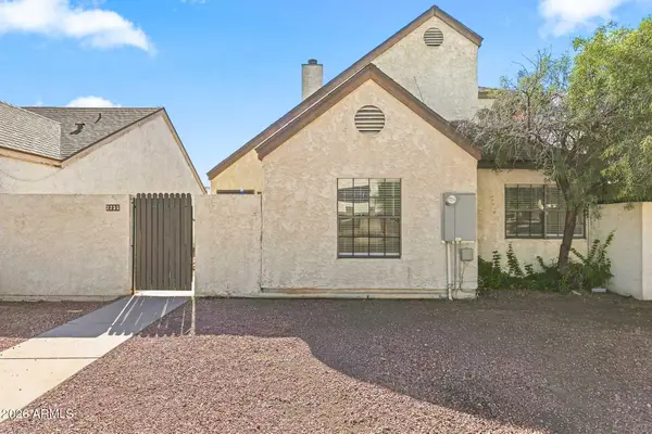 2235 W Rose Garden Lane, Phoenix, AZ 85027