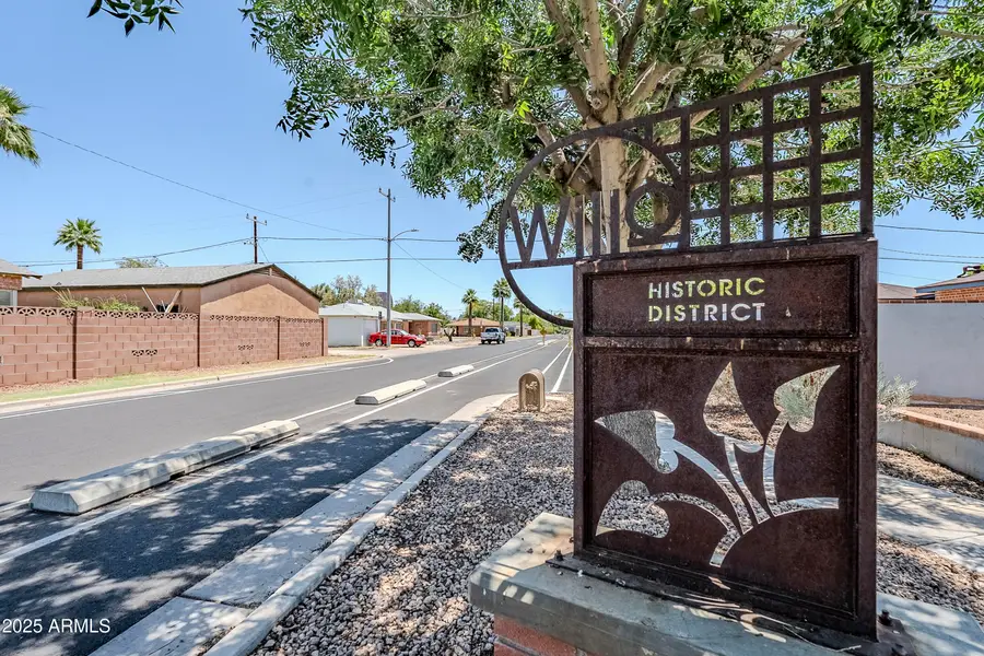 346 W Edgemont Avenue, Phoenix, AZ 85003 - #2