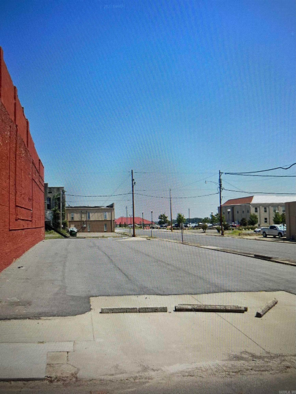 000 W 2nd Avenue, Pine Bluff, AR 71601 ERA