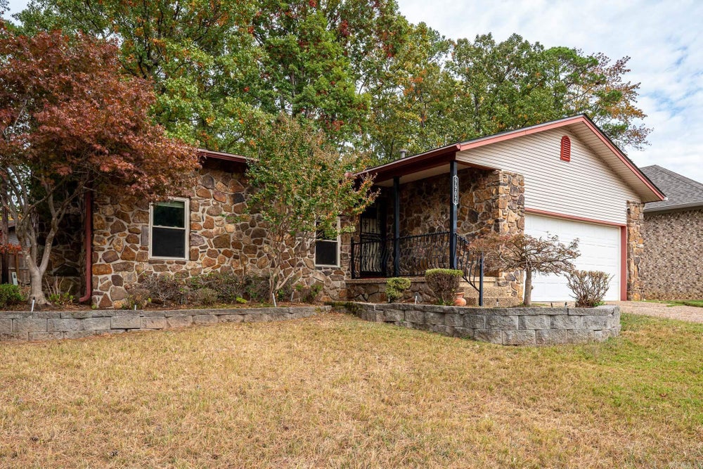 9902 Surrey Drive, Little Rock, AR 72204 ERA