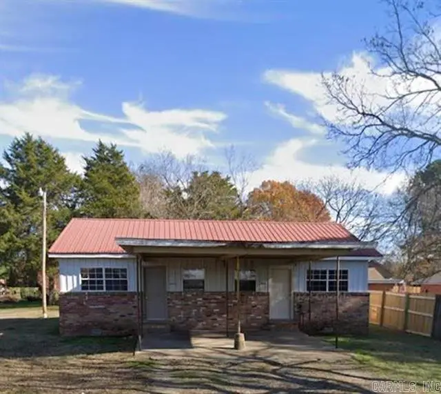 404 Maple Street, Morrilton, AR 72110 - Image #1