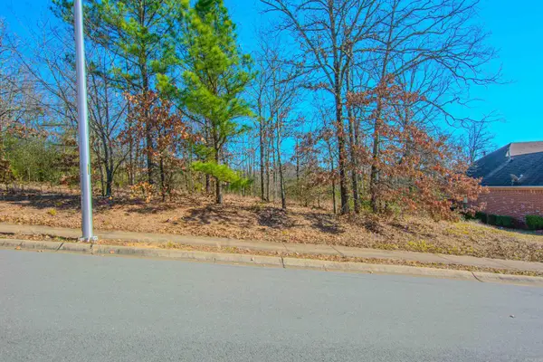 10724 Rocky Creek Drive, Sherwood, AR 72120