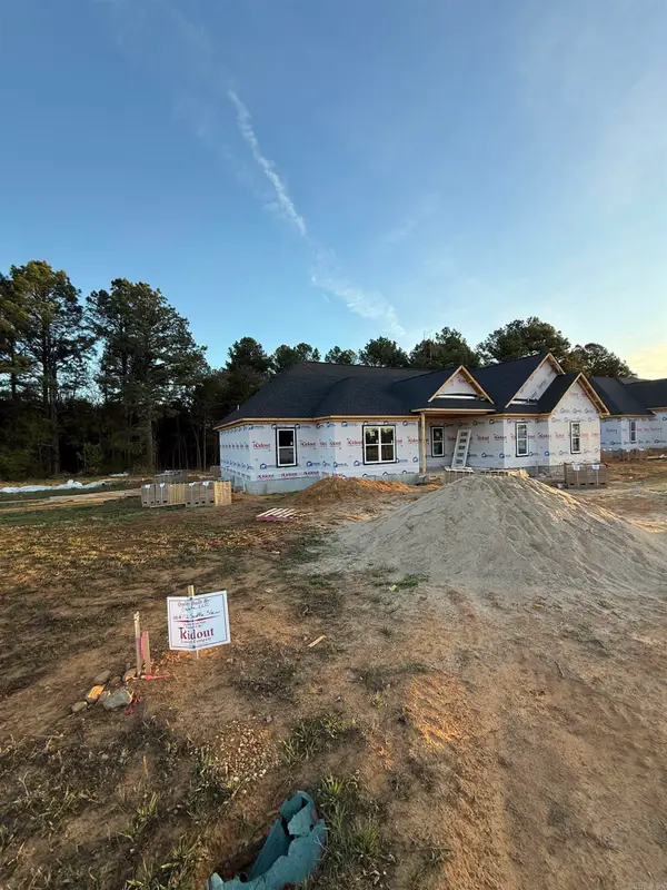 1712 Seattle Slew Street, Searcy, AR 72143