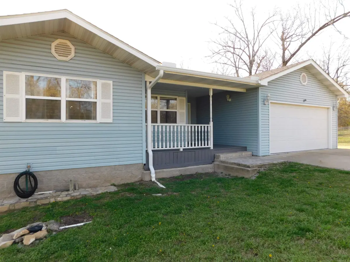 384 Robinhood Circle, Mountain Home, AR 72653 - Image #1