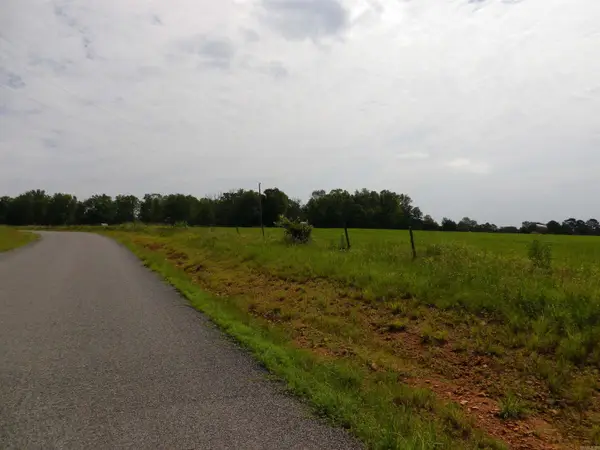 000 Qualls Rd., Greenbrier, AR 72058