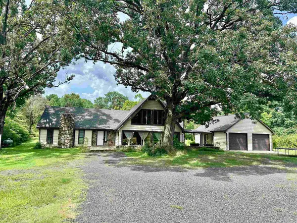 4042 Hwy 8 West, Mena, AR 71953