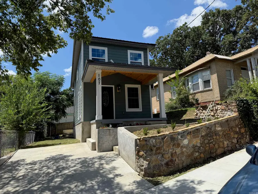 107 Liberty Street, Hot Springs, AR 71913 - Image #2