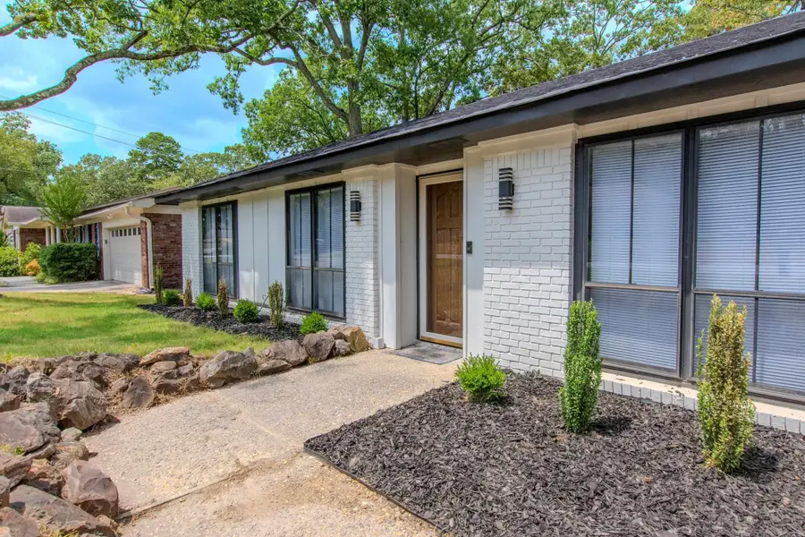 11808 Saint Charles Blvd, Little Rock, AR 72211 - Image #2