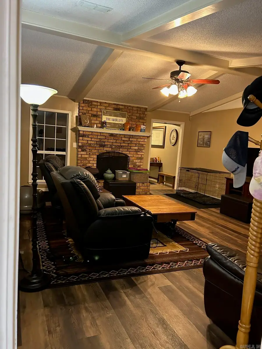 1406 Wildwood Drive, Nashville, AR 71852 - Image #2