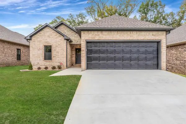 1005 N Jeff Davis Avenue, Jacksonville, AR 72076