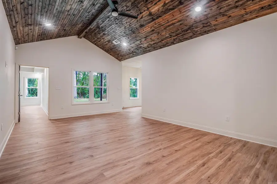 1005 N Jeff Davis Avenue, Jacksonville, AR 72076 - Image #2