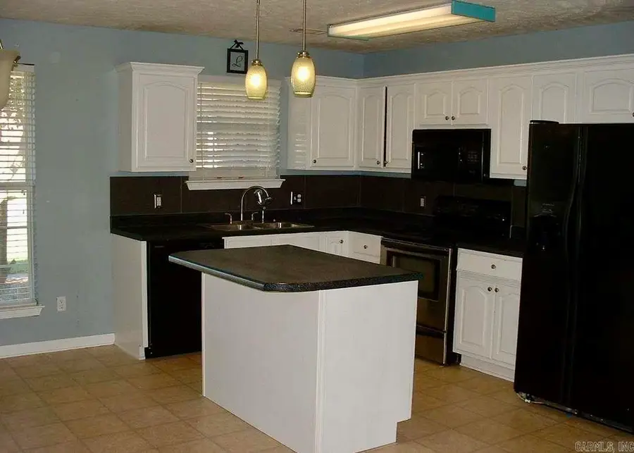 2705 Mackenzie, Conway, AR 72034 - Image #3