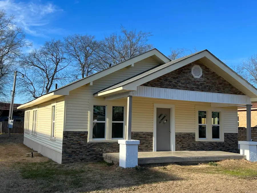 516 E 2nd South Street, Prescott, AR 71857 - Image #3