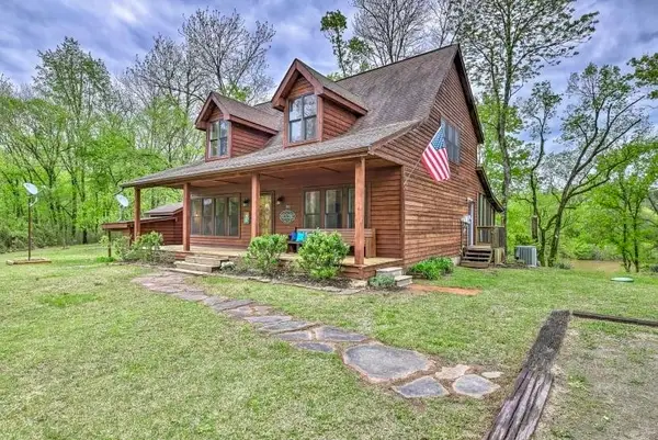 98 Garden Lane, Calico Rock, AR 72519