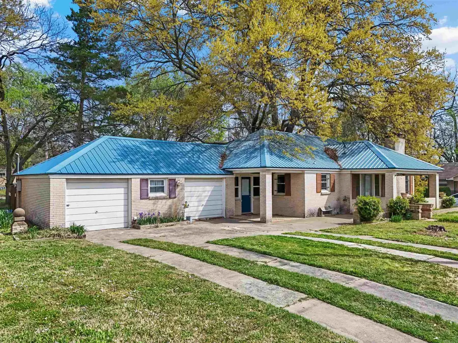 1701 W 18th Street, North Little Rock, AR 72114 - #2