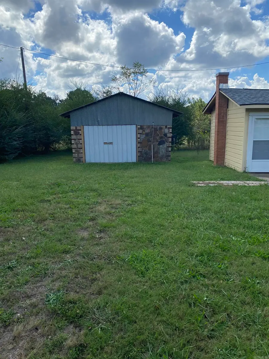 2210 Missouri Ave, Mena, AR 71953 - Image #3
