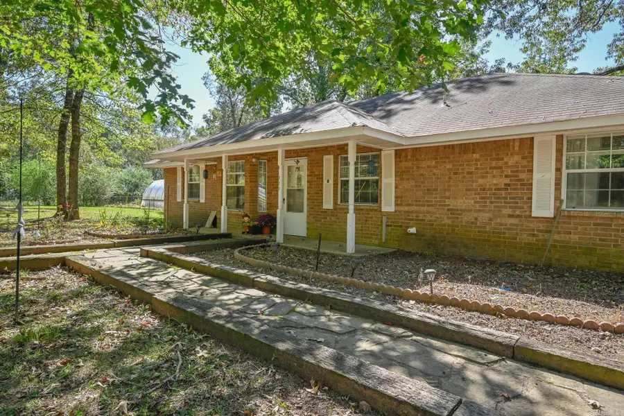 123 Folsom Lane, Mena, AR 71953 - Image #2