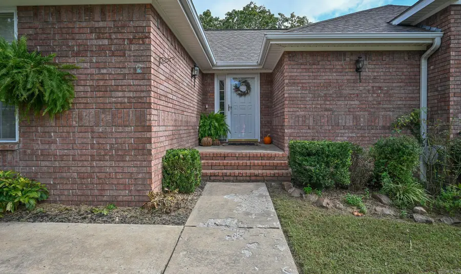 1101 Redbud Drive, Mena, AR 71953 - Image #2