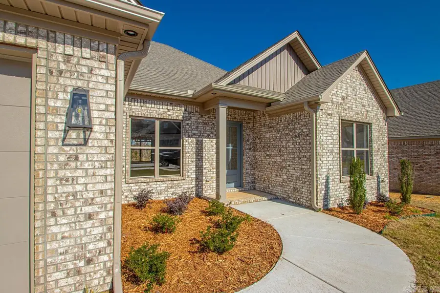 564 Valley Oak Drive, Sherwood, AR 72120 - Image #2