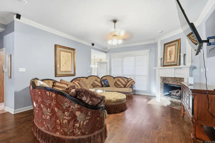 107 Hidden Falls Ln, Maumelle, AR 72113 - Image #3