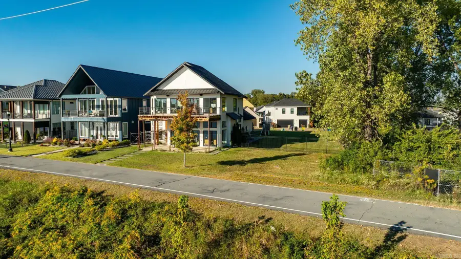 1300 Rockwater Lane, North Little Rock, AR 72114 - Image #3