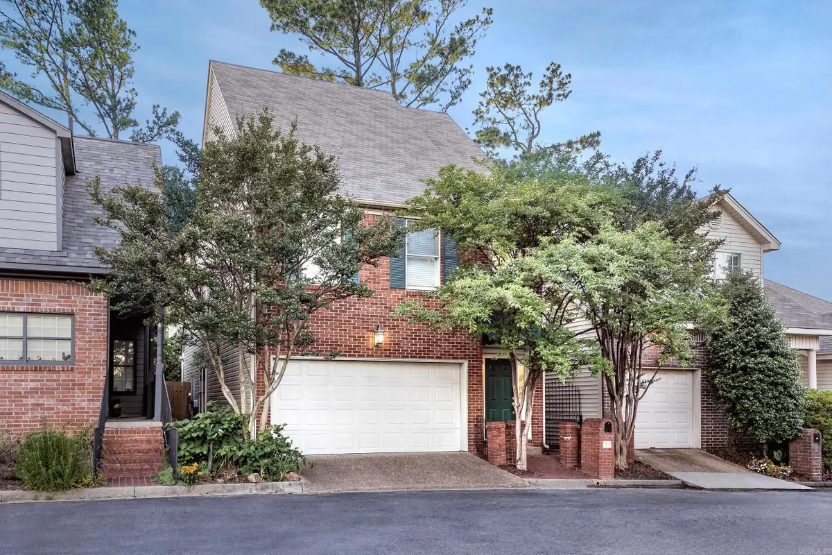 26 Foxcroft Village Drive, Little Rock, AR 72227 - Image #1