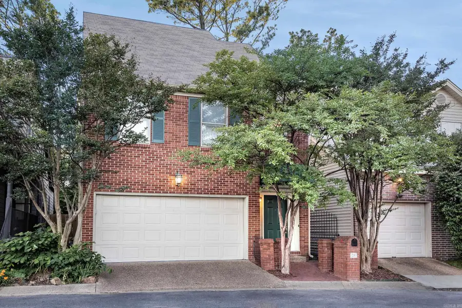 26 Foxcroft Village Drive, Little Rock, AR 72227 - Image #2