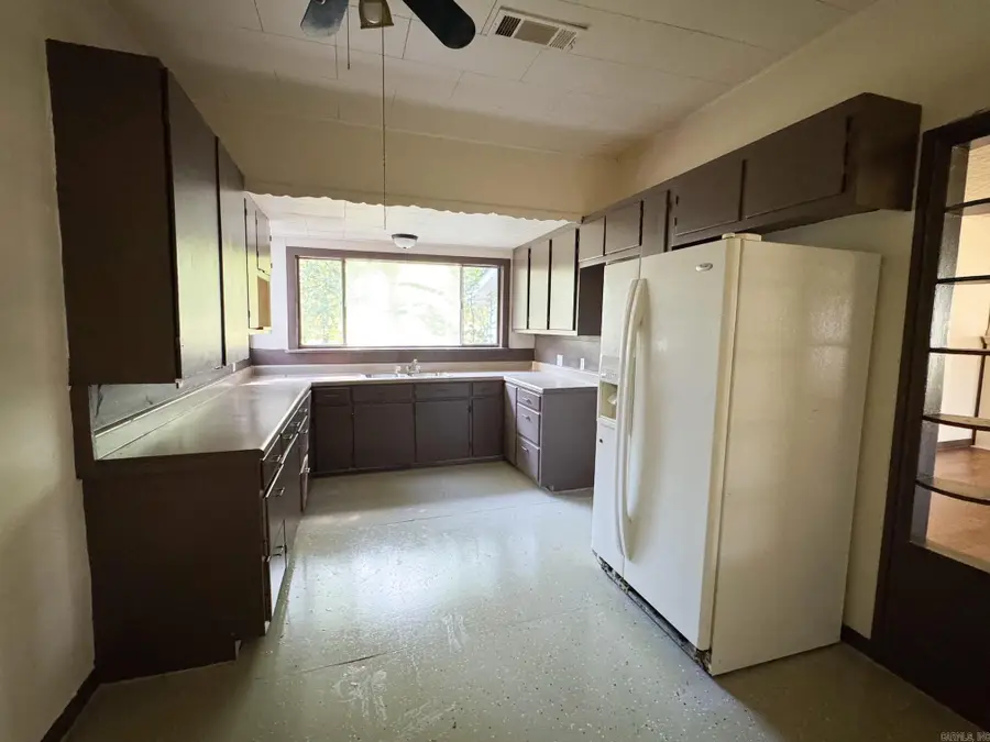 312 Alston, Ozark, AR 72949 - Image #3