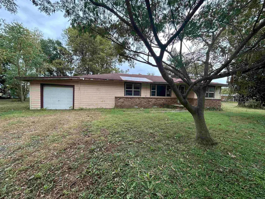 304 Hayes Street, Hoxie, AR 72433 - Image #2