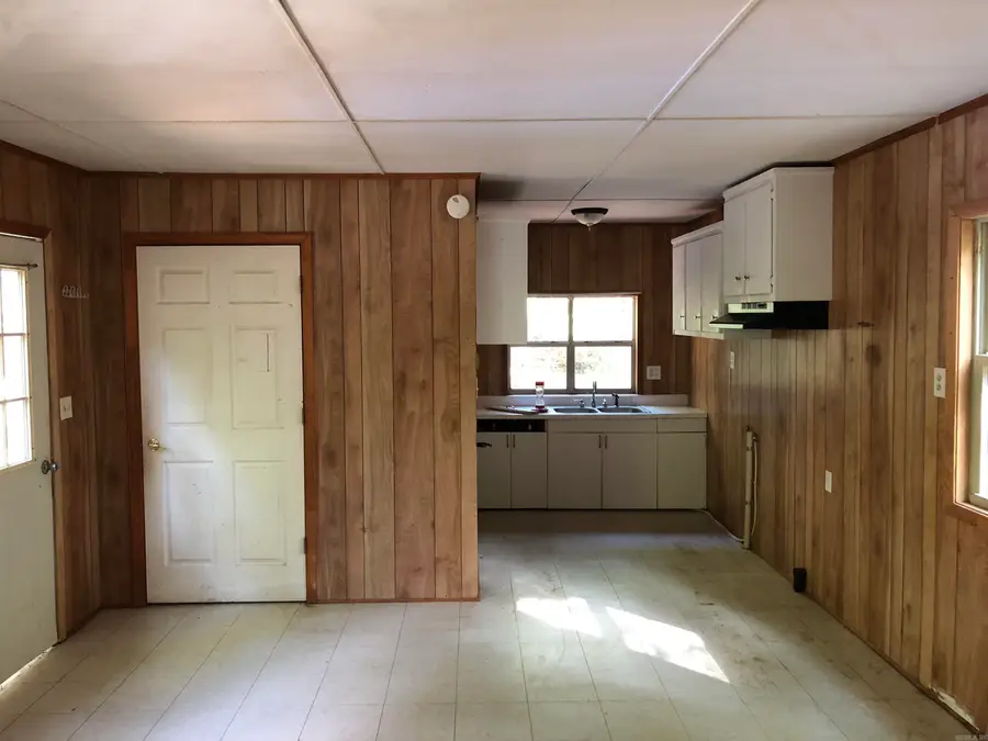 7794 Airport Road, Bonnerdale, AR 71933 - Image #3