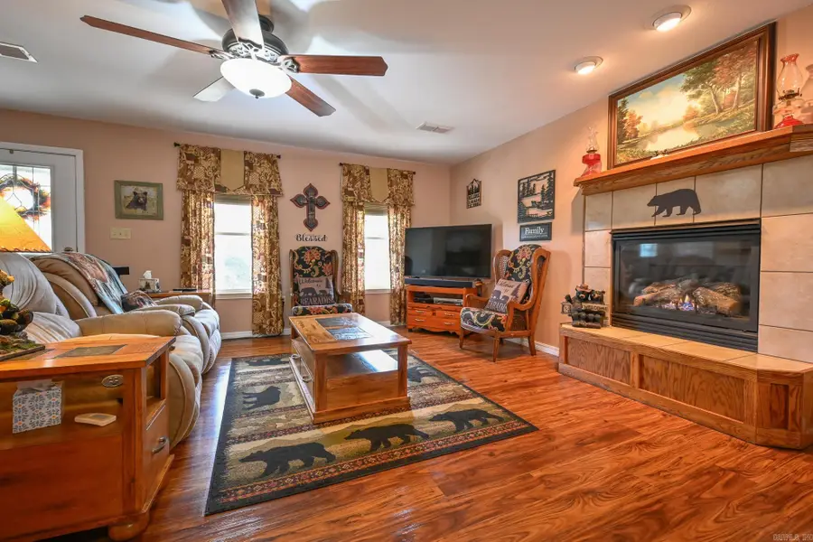 146 Peta Ln, Mena, AR 71953 - Image #3