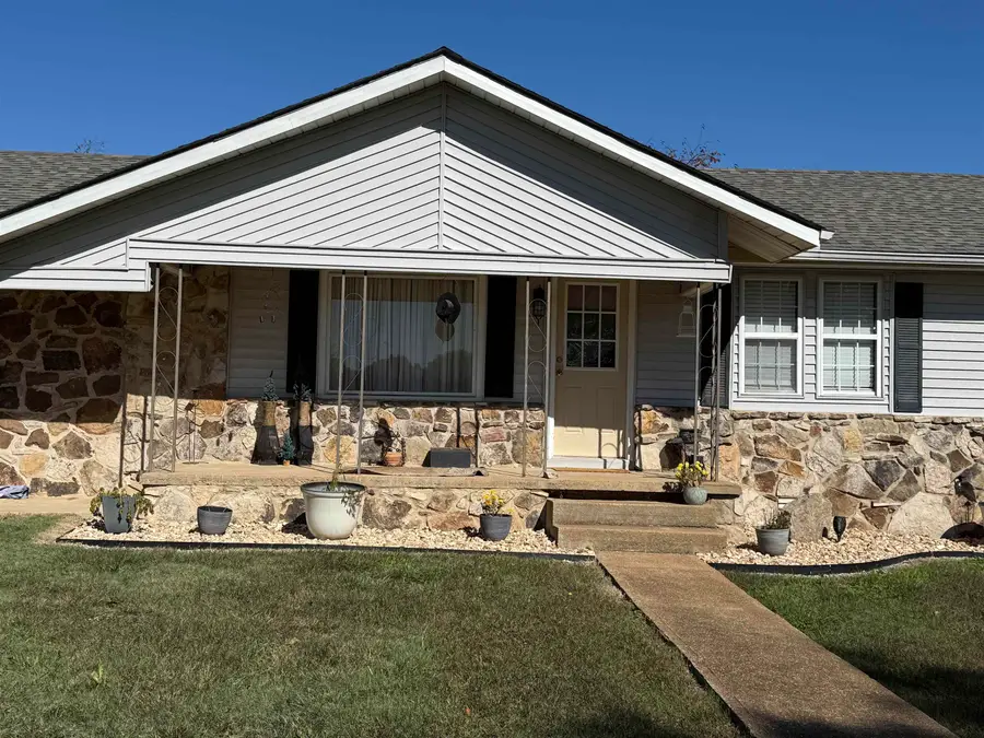 1495 Pickren Hall Rd, Viola, AR 72583 - #2