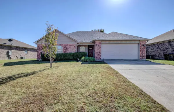 13 Kasi Cove, Ward, AR 72176