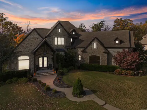 995 Beau Chalet Drive, Bentonville, AR 72713