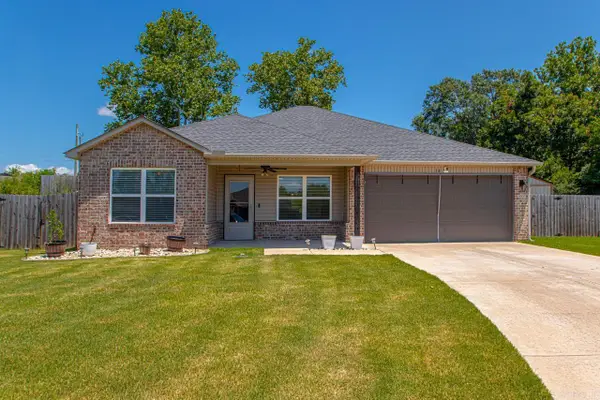 14 Oakland Circle, Austin, AR 72007