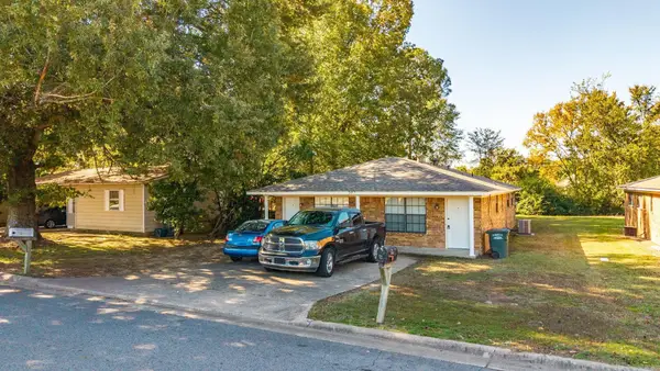 207 S Center, Conway, AR 72034