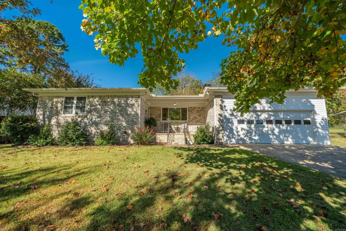 215 Viewpoint Dr Drive, Hot Springs, AR 71913 - Image #1