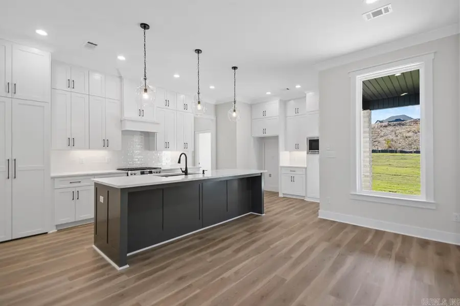 533 Valley Oak Dr, Sherwood, AR 72120 - Image #3