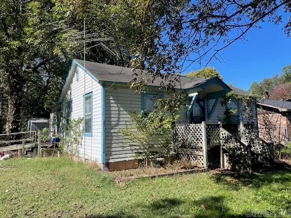 608 S Vine Street, Stuttgart, AR 72160