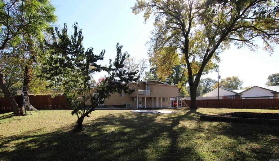 918 S Erie Avenue, Russellville, AR 72801 - Image #2