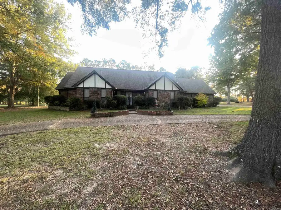 204 Country Place, Pine Bluff, AR 71603 - Image #2