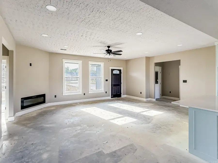 15 Saye Street, Vilonia, AR 72173 - #3
