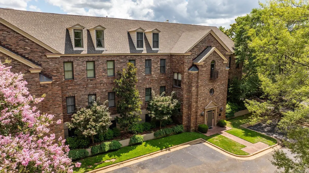 33 Riverpoint Road, Little Rock, AR 72202 - Image #1