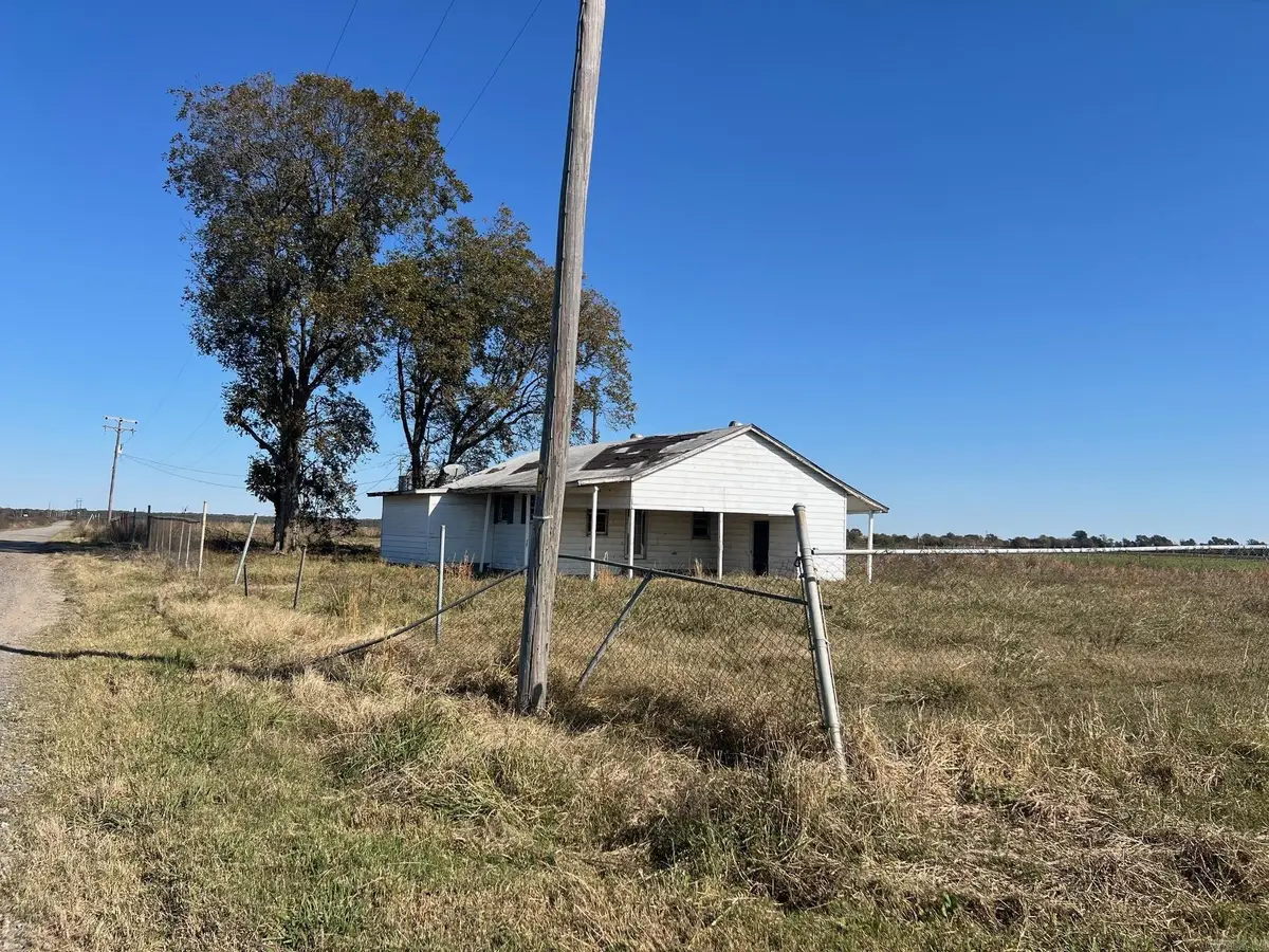 1081 Tomlinson Rd, Lonoke, AR 72086 - Image #1