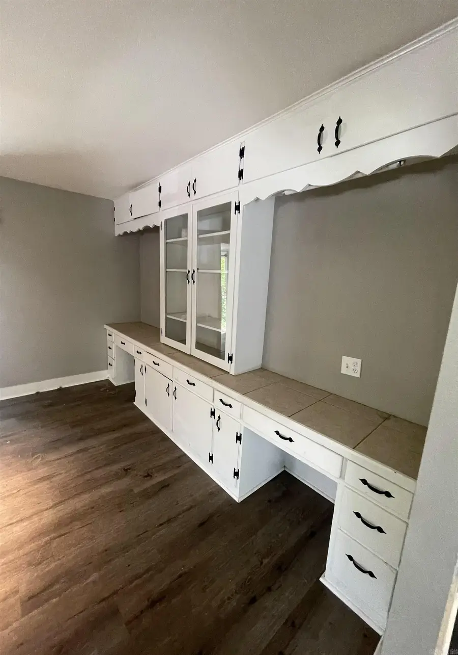 1834 Johnston, Conway, AR 72034 - Image #3