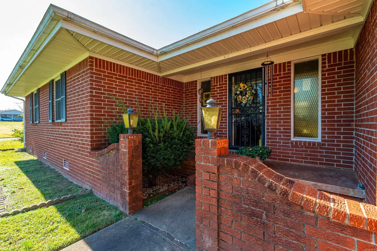 2106 Taylor Street, Malvern, AR 72104 - Image #1