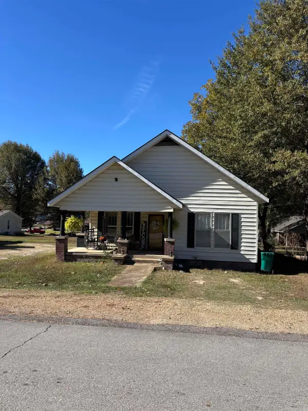 417 N 7th Street, Nashville, AR 71852