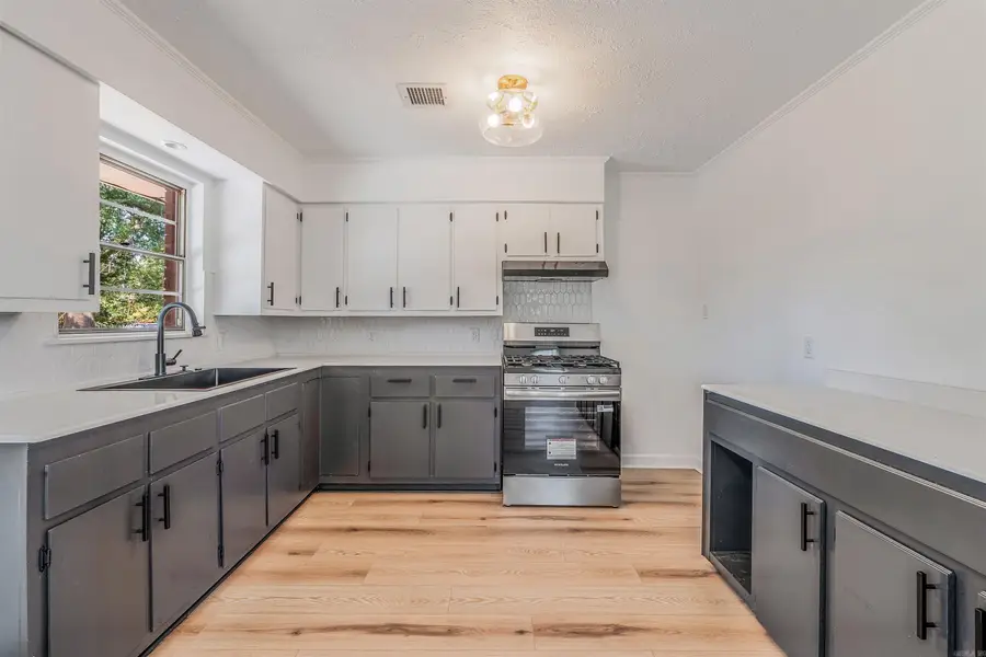 204 S Holly Street, Beebe, AR 72012 - Image #2