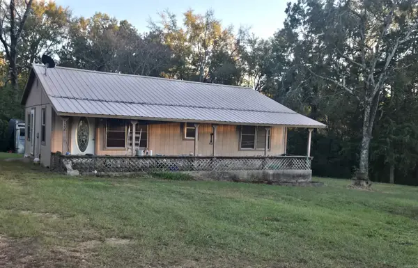 132 Iva Lane, Lockesburg, AR 71846