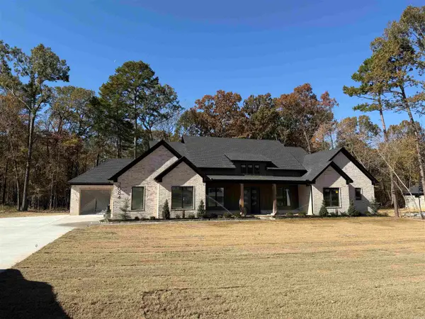 3084 Avilla Manor, Alexander, AR 72002